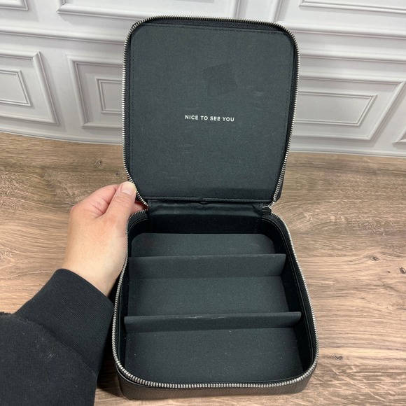 Warby Parker Parker Case 3-Slot Eyewear Travel Organizer Black Pebbled Zip Case - Picture 4 of 10